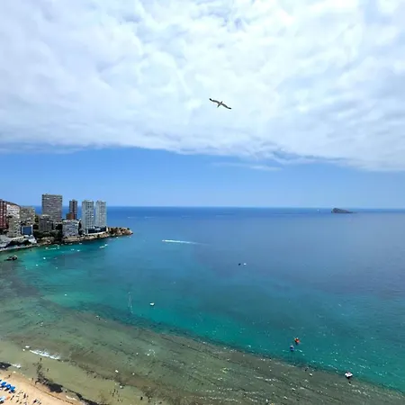 Torre Levante 30 *