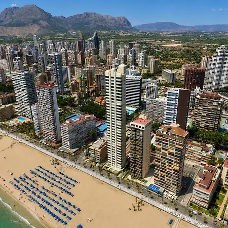 Torre Levante 30 *