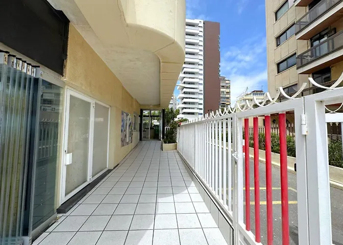 Torre Levante 30 *